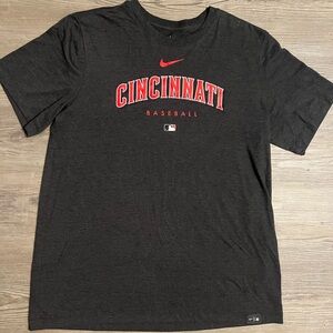 Nike Men’s MLB Cincinnati Reds Heather Black Performance T-Shirt